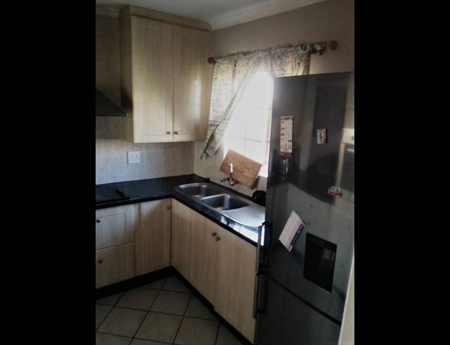 2 BEDROOM SIMPLEX FOR SALE IN FAERIE GLEN